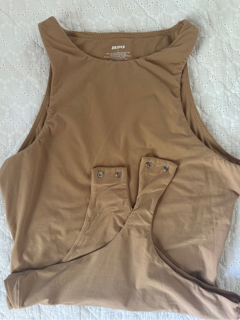 SKIMS Sleeveless Scoop-Neck Bodysuit in Camel